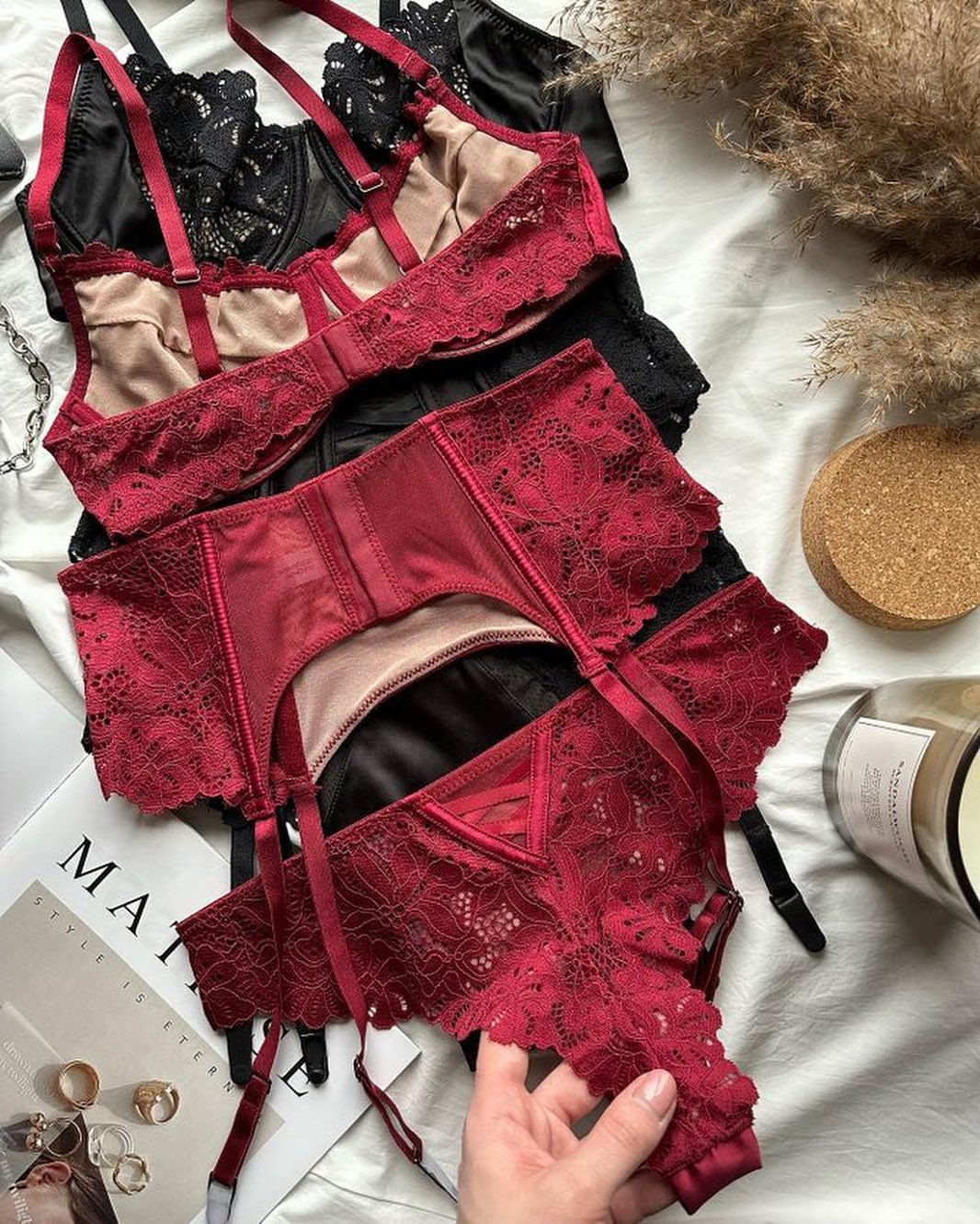 Elegant White Satin &amp; Floral Lace Lingerie Set (Bralette + Garter Belt + Panty) - Romantic Retro Style Intimate Wear